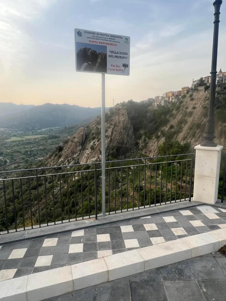 Casa Belvedere Motta Camastra Gole Alcantara 外观 照片